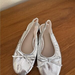 Zara girls Silver Metallic Ballet Flat with Bow